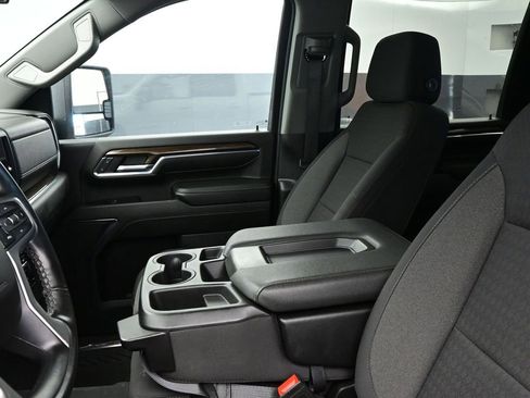 Used 2024 Chevrolet Silverado 2500 LT image 20