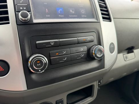 Used 2019 Nissan Frontier Desert Runner image 16