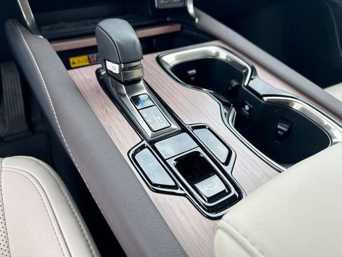Used 2024 Lexus RX 350 Premium w/ Accessory Package (Z1) FWD image 3