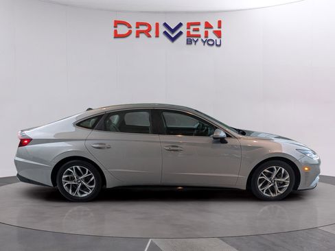 Used 2023 Hyundai Sonata SEL FWD image 10
