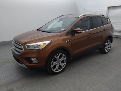 Used 2017 Ford Escape Titanium FWD image 2