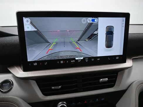 New 2026 Ford Explorer Active w/ Active Comfort Package image 3