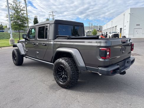 Certified 2025 Jeep Gladiator Sport AWD/4WD image 7