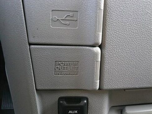 Used 2016 Honda Odyssey LX image 37