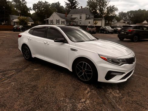 Used 2020 Kia Optima SE FWD image 3