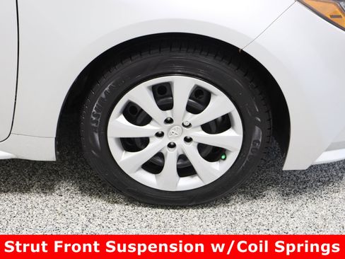 Certified 2023 Toyota Corolla LE image 5