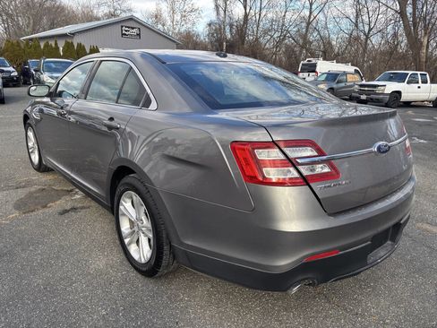 Used 2014 Ford Taurus SEL image 3