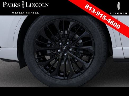 New 2026 Lincoln Corsair Premiere FWD image 19