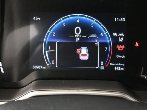 Certified 2023 Toyota Corolla Cross XLE image 25