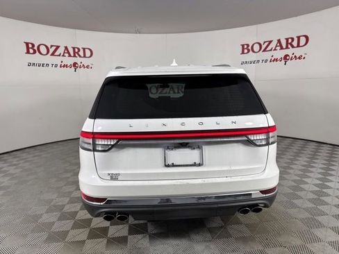 Used 2020 Lincoln Aviator Reserve w/ Equipment Group 201A image 7