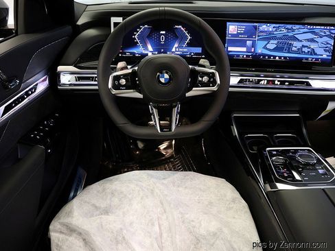 Used 2026 BMW 740i xDrive w/ Premium Package AWD/4WD image 16