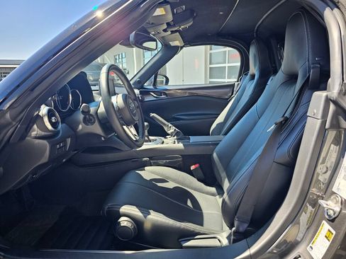 Used 2023 MAZDA MX-5 Miata Grand Touring RWD image 16