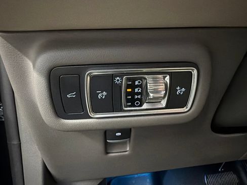 Used 2024 Lincoln Nautilus Reserve w/ Equipment Group 202A AWD/4WD image 24