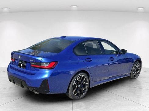 New 2026 BMW 330i xDrive Sedan w/ M Sport Package AWD/4WD image 4