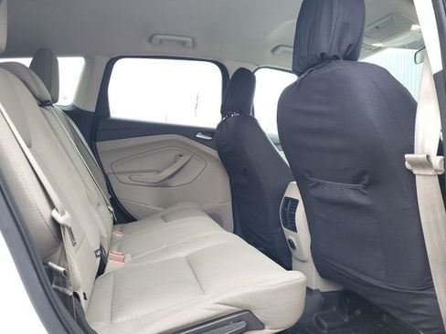 Used 2018 Ford Escape SE image 12