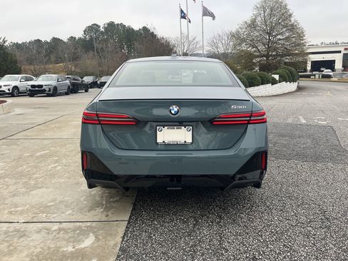 Used 2026 BMW 530i w/ M Sport Package image 7