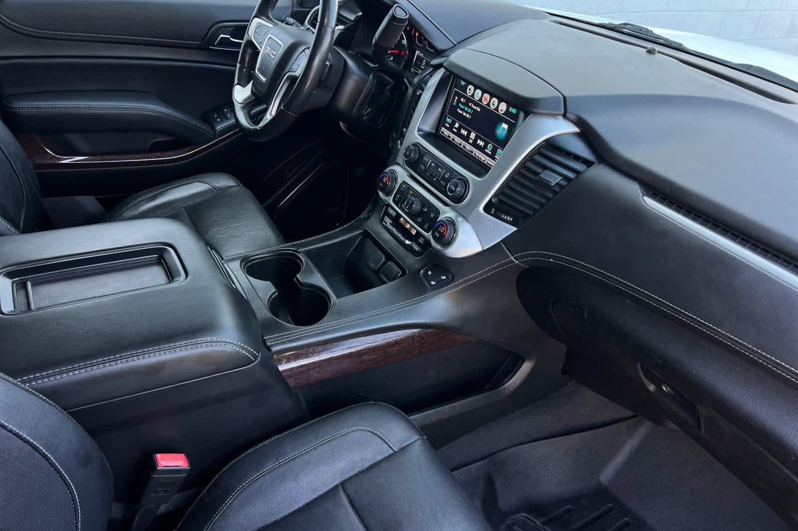 Used 2019 GMC Yukon XL SLT AWD/4WD image 20