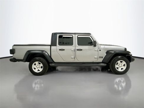 Used 2020 Jeep Gladiator Sport w/ Quick Order Package 24S image 8