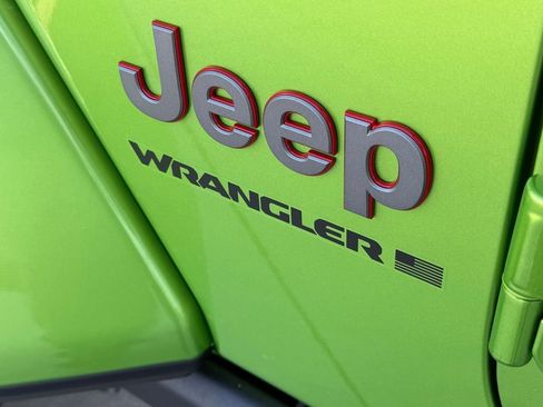 New 2026 Jeep Wrangler Unlimited Rubicon w/ Safety Group AWD/4WD image 30