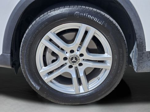 Used 2022 Mercedes-Benz GLA 250 w/ Premium Package Lite image 30
