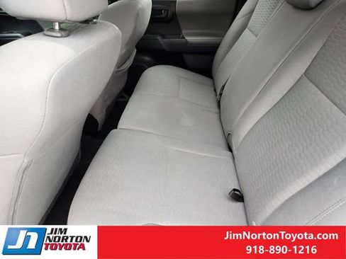 Used 2019 Toyota Tacoma SR image 30