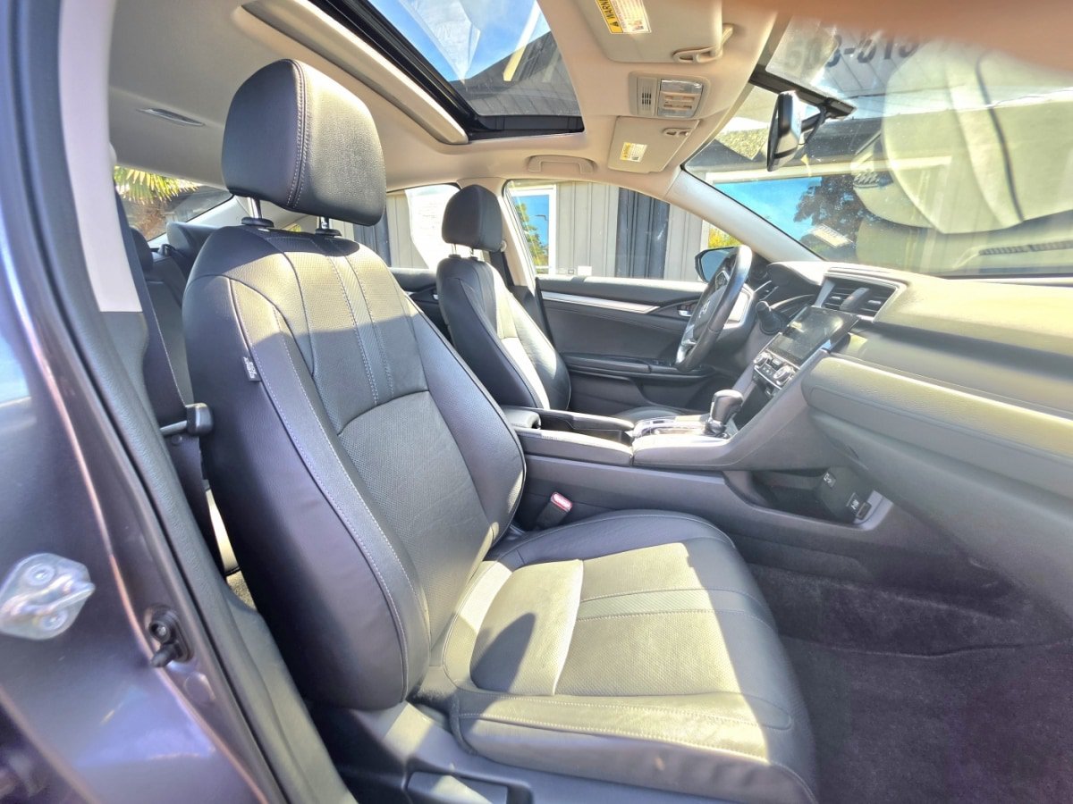 Used 2017 Honda Civic EX-L image 10