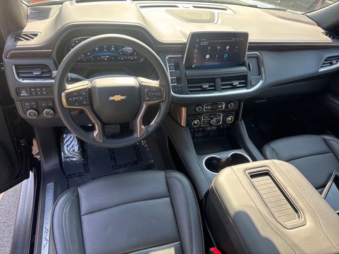 Used 2024 Chevrolet Tahoe High Country image 13