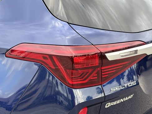 Used 2021 Kia Seltos SX AWD/4WD image 7