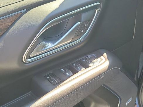 Used 2023 Chevrolet Tahoe Premier image 24