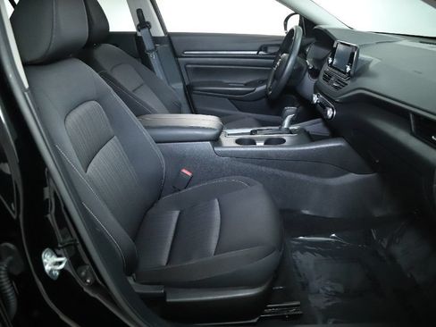 Used 2023 Nissan Altima 2.5 S FWD image 33