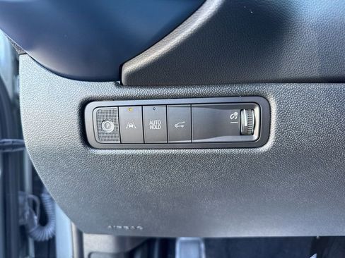 New 2026 Chevrolet Equinox EV LT w/ Convenience Package II FWD image 21