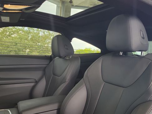 Used 2021 BMW 430i Coupe w/ Convenience Package RWD image 18