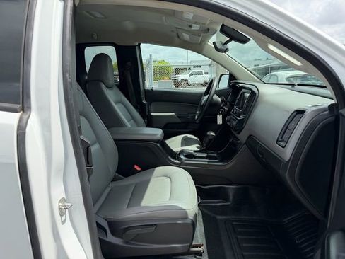 Used 2018 Chevrolet Colorado W/T RWD image 18
