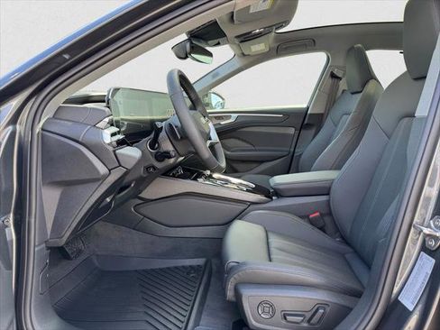 New 2026 Audi A6 Premium Plus image 10