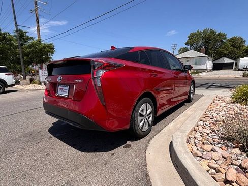 Used 2018 Toyota Prius Four w/ Advanced Technology Package FWD image 6