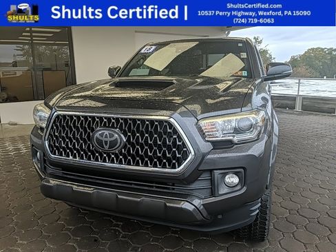 Used 2018 Toyota Tacoma TRD Off-Road image 1