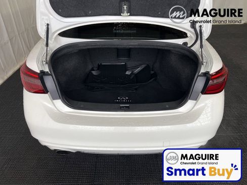 Used 2018 INFINITI Q50 Luxe w/ Cargo Package (L95) AWD/4WD image 32