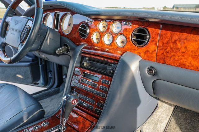 Used 2006 Bentley Arnage R RWD image 33