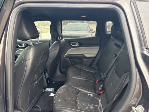 Used 2023 Jeep Compass Limited image 16