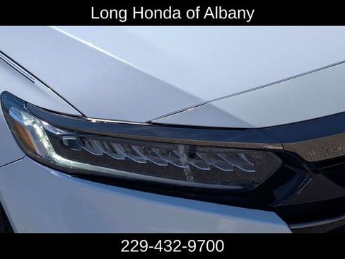 Used 2022 Honda Accord Sport image 3