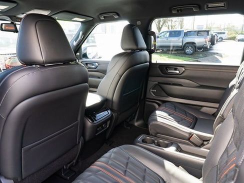 New 2026 Nissan Armada PRO-4X w/ Captain's Chari Seat Package AWD/4WD image 22