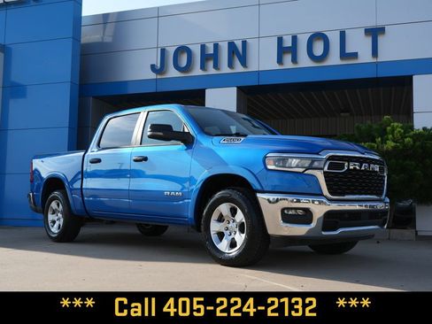 Used 2025 RAM 1500 Big Horn AWD/4WD image 2