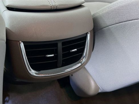 Used 2024 Chevrolet Malibu LT FWD image 25