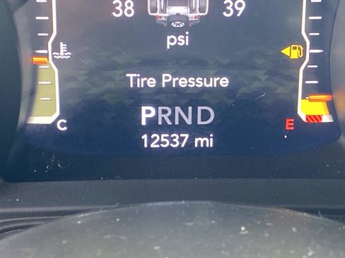 Used 2024 Jeep Wrangler Unlimited Rubicon w/ Technology Group image 27