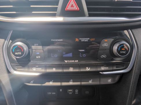 Used 2020 Hyundai Santa Fe Limited AWD/4WD image 28