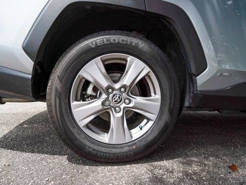 Used 2022 Toyota RAV4 XLE image 39