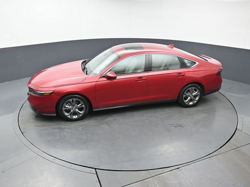 Certified 2023 Honda Accord EX image 37