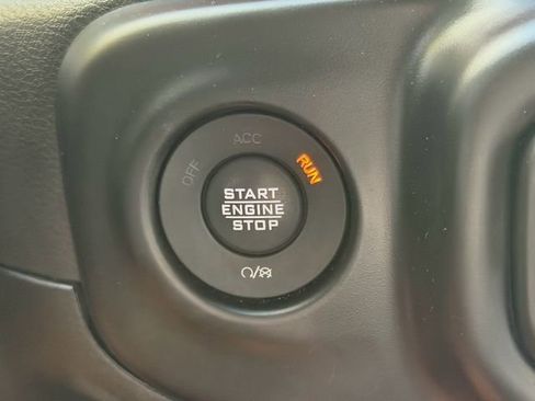 Used 2021 Jeep Gladiator Rubicon AWD/4WD image 27