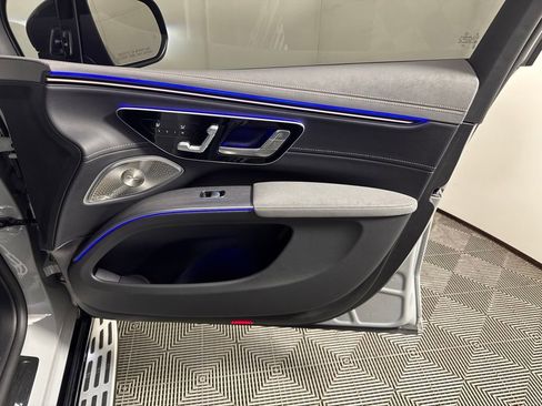 Certified 2023 Mercedes-Benz EQS 580 4MATIC SUV image 13