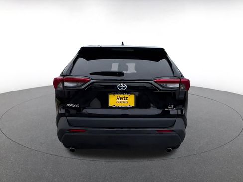 Used 2024 Toyota RAV4 LE AWD/4WD image 12